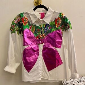 QUEEN OF SPARKLES White Shirt with Colorful Embellishments